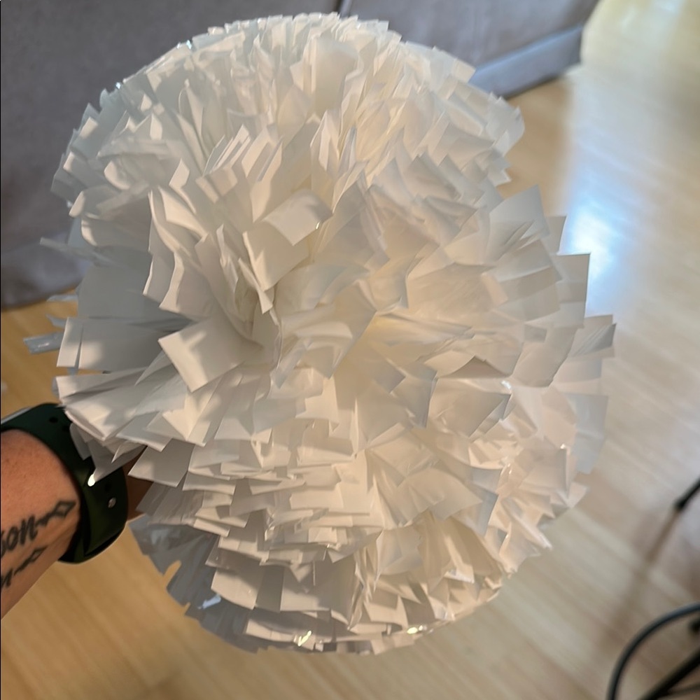 Varsity White Cheer Pom-Pom